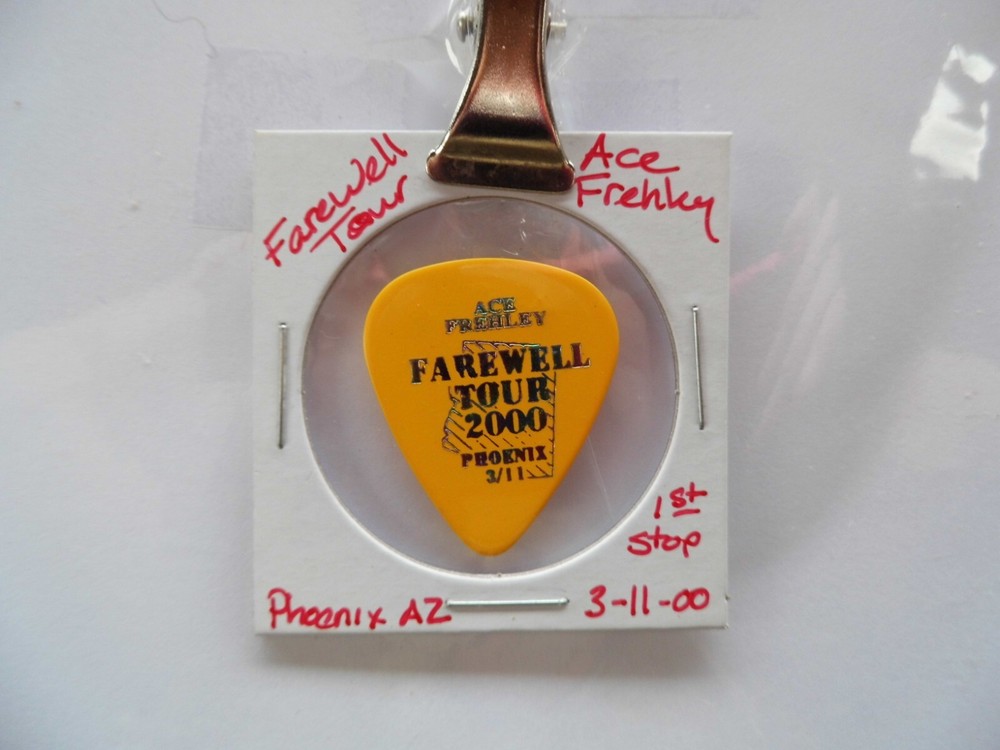 KISS "ACE FREHLEY" GUITAR PICK~3/11/00 READ DESCRIPTION (3/1)