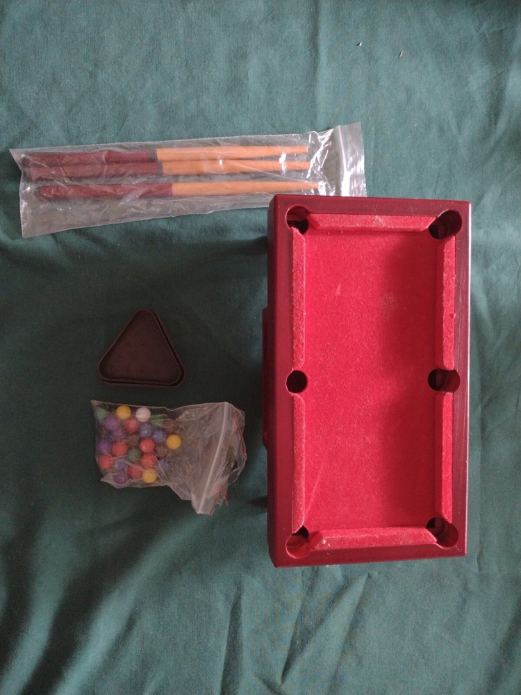 Tabletop Billiards Mini Desktop Pool Table Toy Educational Kids Game Set