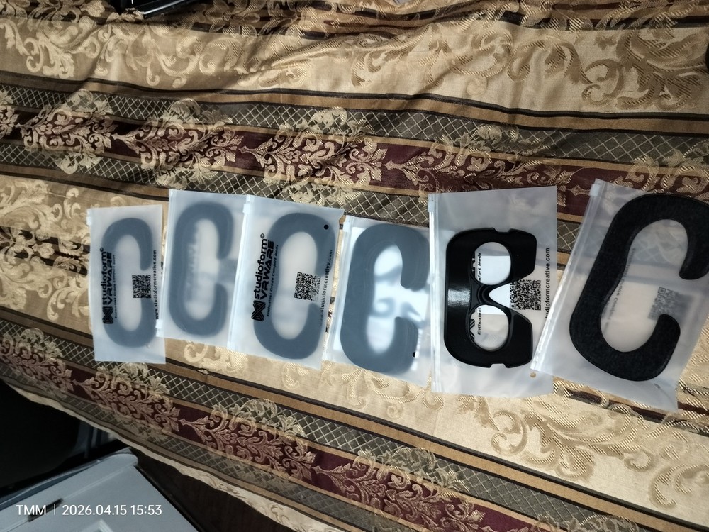 Bigscreen Beyond 2 VR Headset With Studioform X1-B Interface