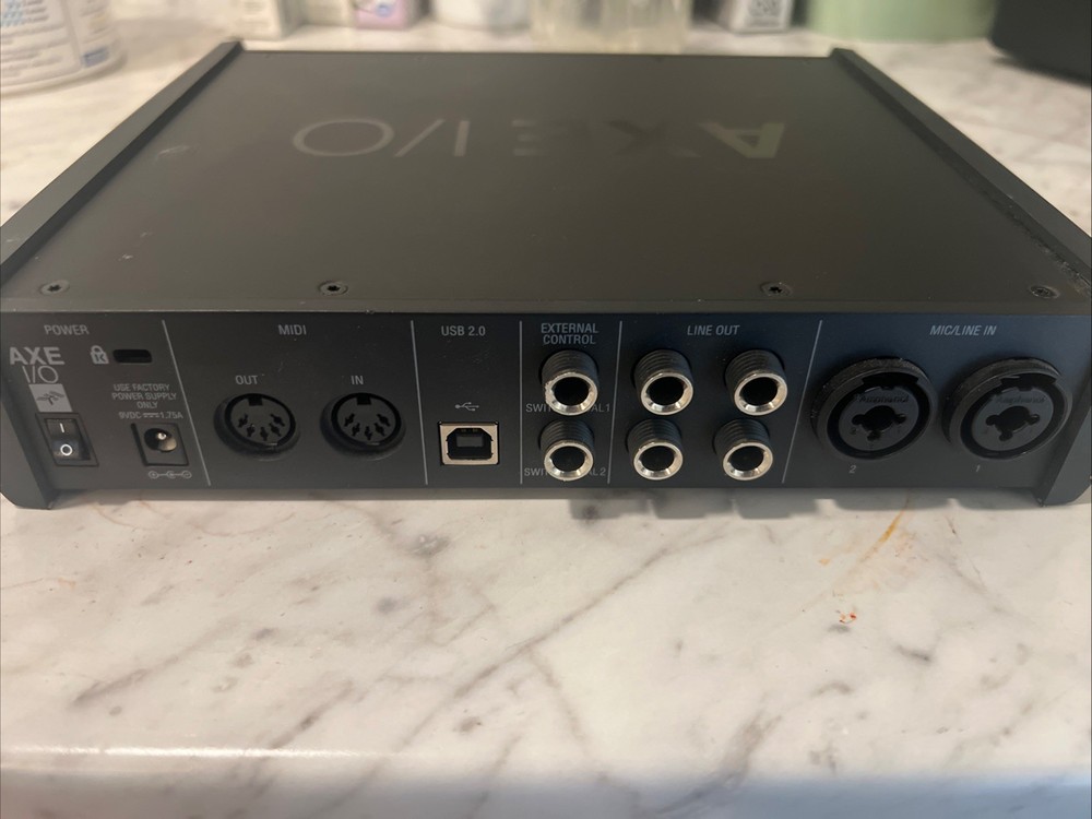 IK Multimedia AXE I/O