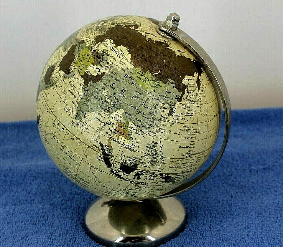 MODERN DESK TOP GLOBE 7" TALL GREAT GIFT IDEA