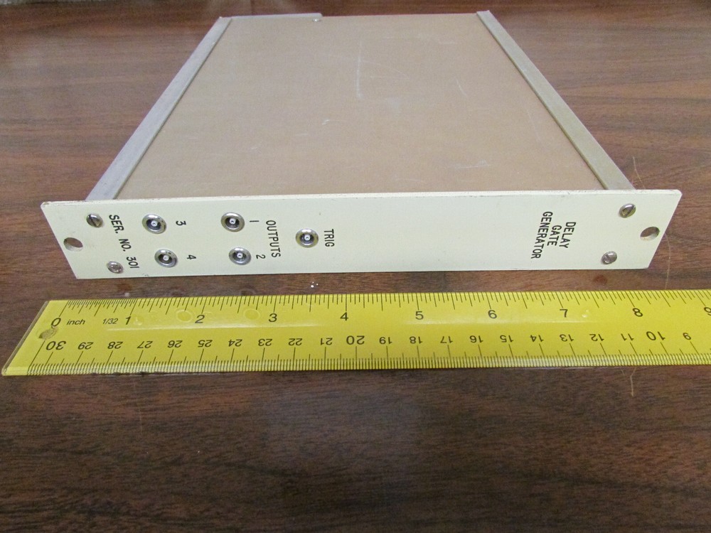 UC Berkeley NIM NIMBIN CAMAC Nuclear Instrumtation Plugin Delay Gate Generator