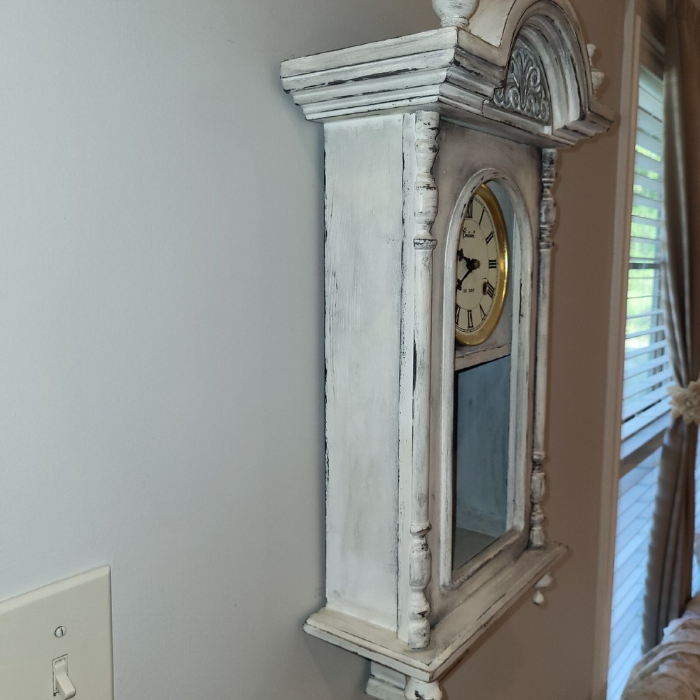 VINTAGE CENTURION 35 DAY WALL CLOCK. Untested, no Key.