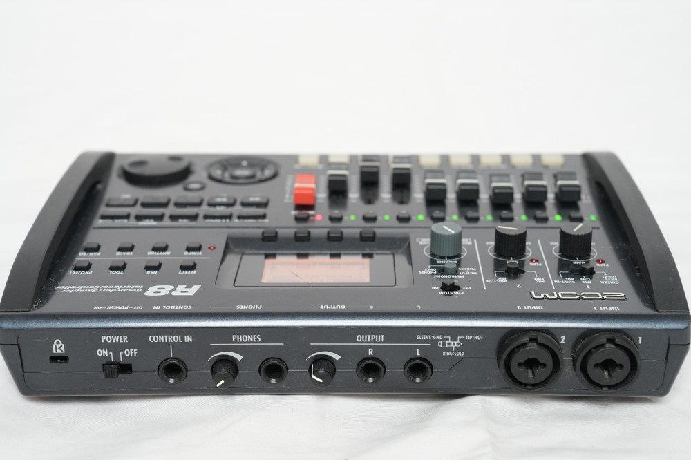 ZOOM R8 Multitrack Recorder 2-track simultaneous recording, 8-track