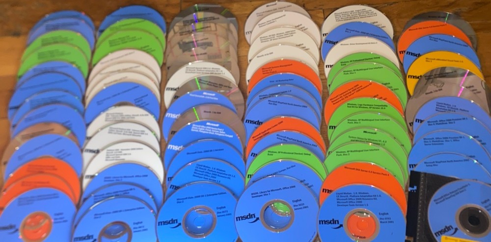 75 Microsoft Developer Network MSDN Discs Library 2001 Bulk Lot