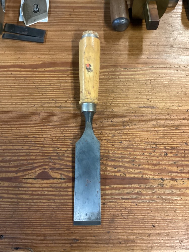 Vintage Red Devil Chisel. 1-9/16" No. 1941
