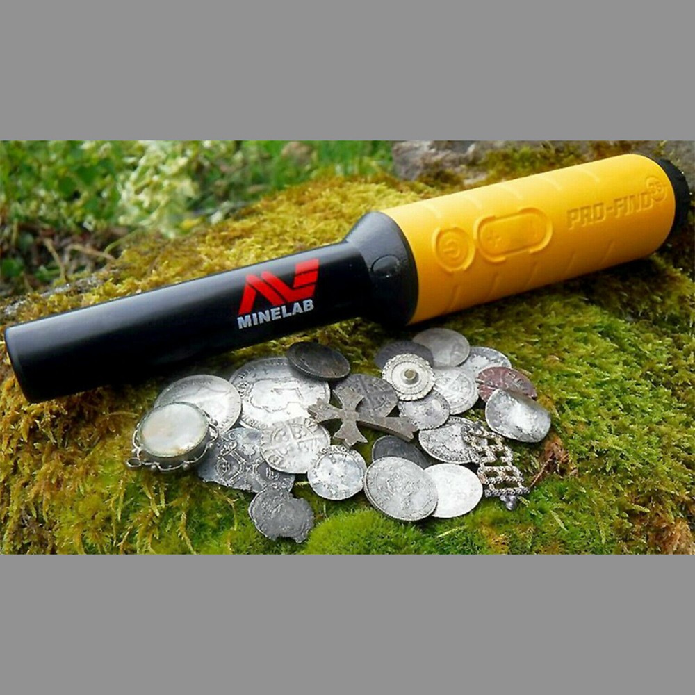 Minelab Pro Find 35 Waterproof Pinpointer Bundle w/ Black Lanyard, Yellow