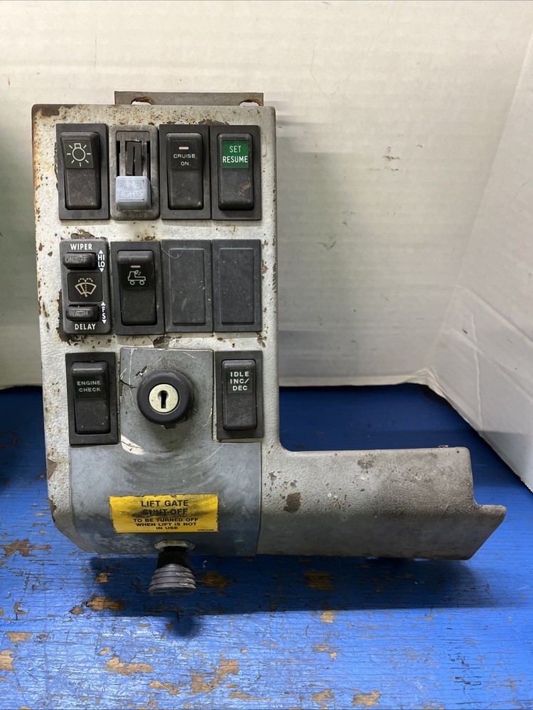 Freightliner FL70 SWITCH Dash Panel Ignition Left Bezel