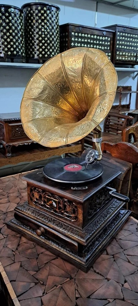Antique HMV Gramophone Fully Functional working Phonograph, win-up record player