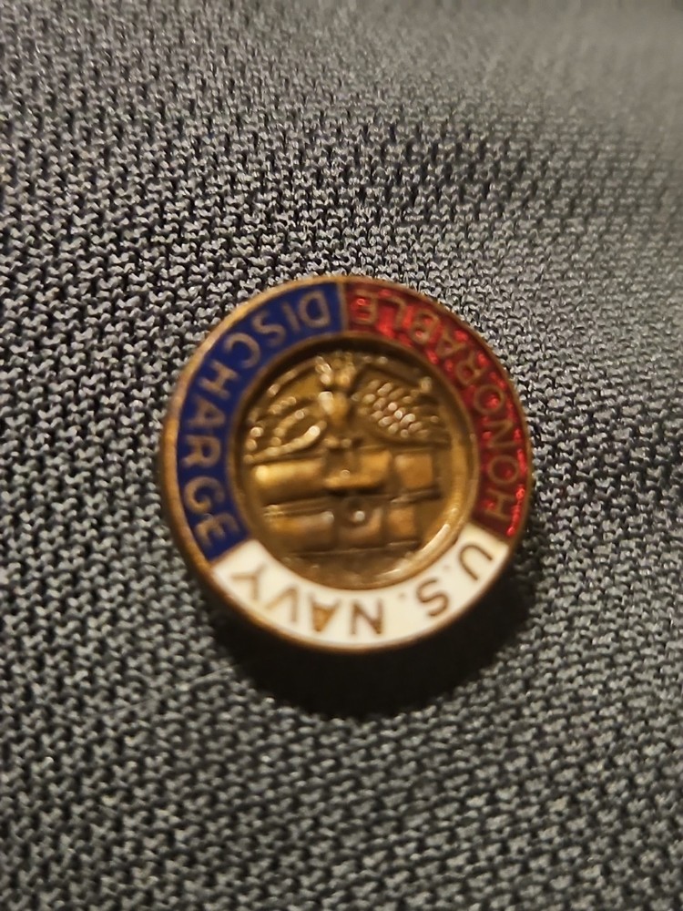 U.S. Navy Honorable Discharge Pin / Button