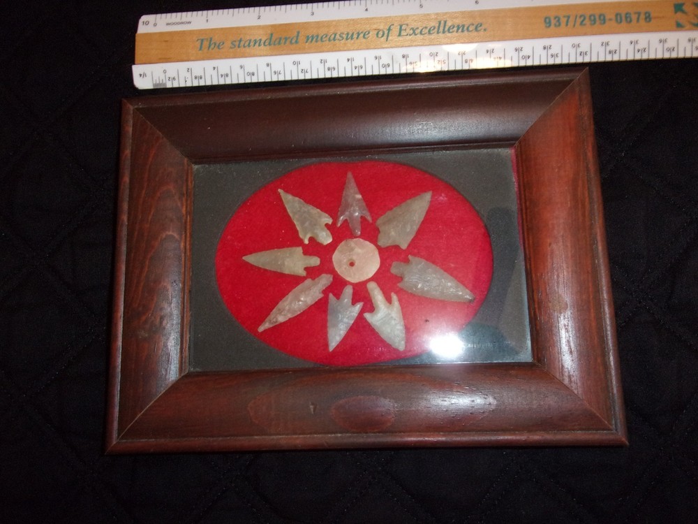 8 nice Neolithic style Arrowheads in display case