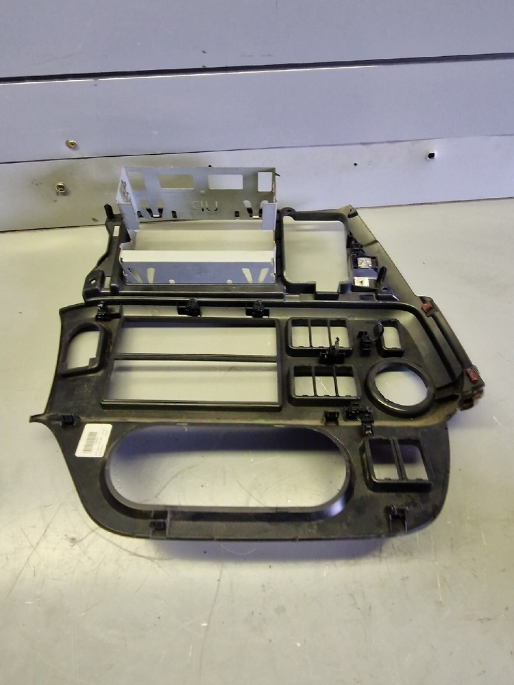 DAF XF 106 DASH RADIO TRIM