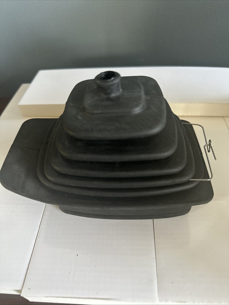 gear shift boot tv600