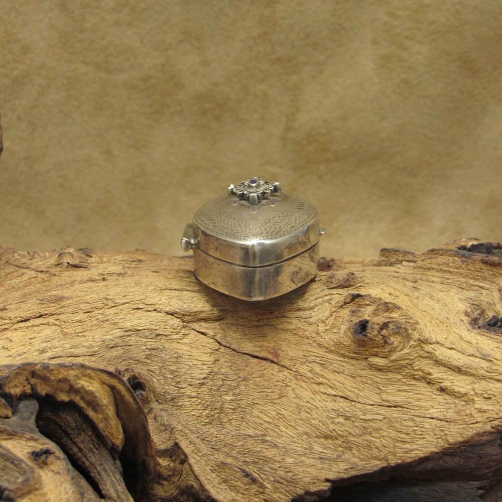 Intricate Sterling Silver Pillbox with Lapis Accent