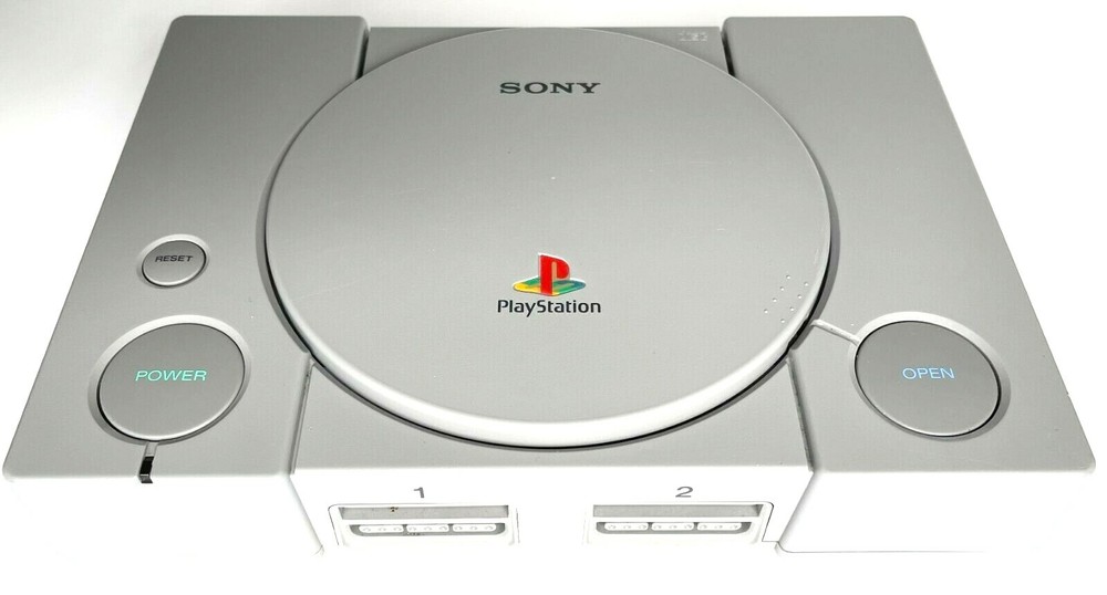 SONY PLAYSTATION 1 CONSOLE SCPH-7501 WITH PS1 CONTROLLER, MEMORY CARD AND GAME