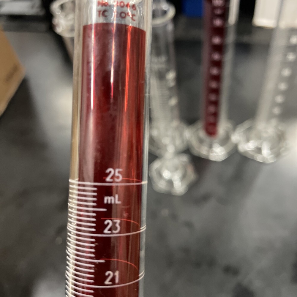 100 ml graduated cylinder