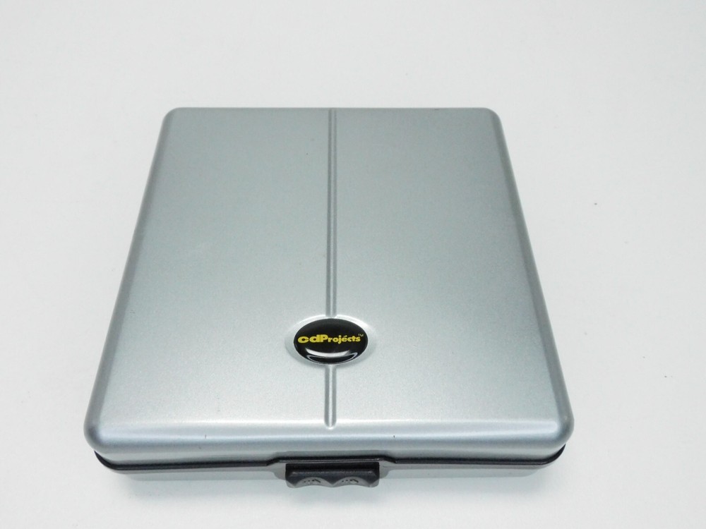 Vintage CD Projects Hard Case 24 Disk Holder CD DVD Software Pop Unlock