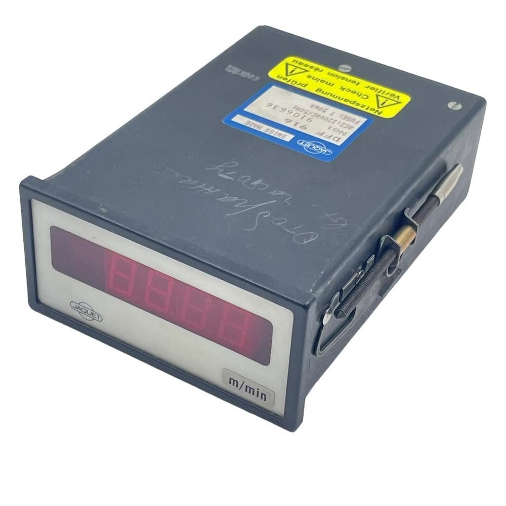 JAQUET DFF916 DIGITAL DISPLAY TACHOMETER