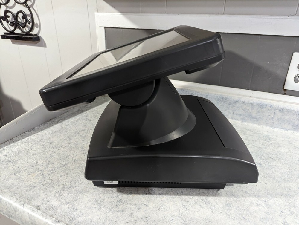 Ultimate Technology UltimaTouch POS PC 15" LCD Touchscreen Terminal WinXP UT1800