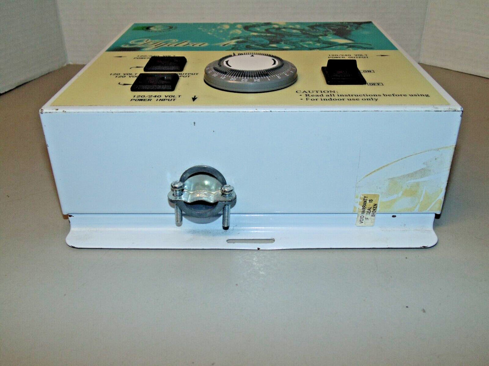 Maverick Sun 4 Outlet 120V 240v Electric Box Light Timer Controller