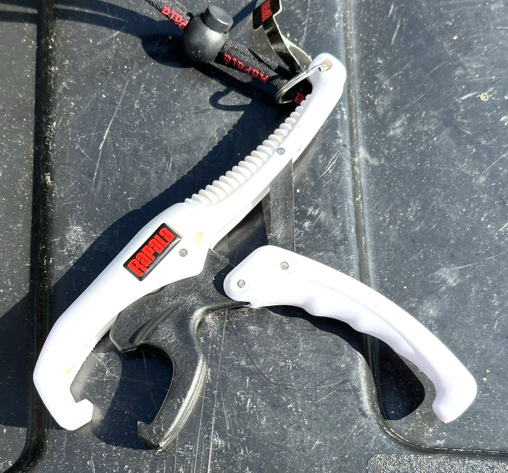 RAPALA Rapala Floating Fish Lip Gripper 9" Fish Gripper