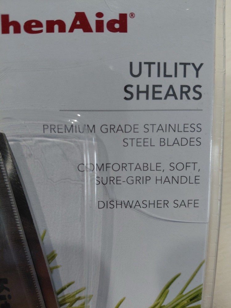 Kitchen Aid Shears Red
