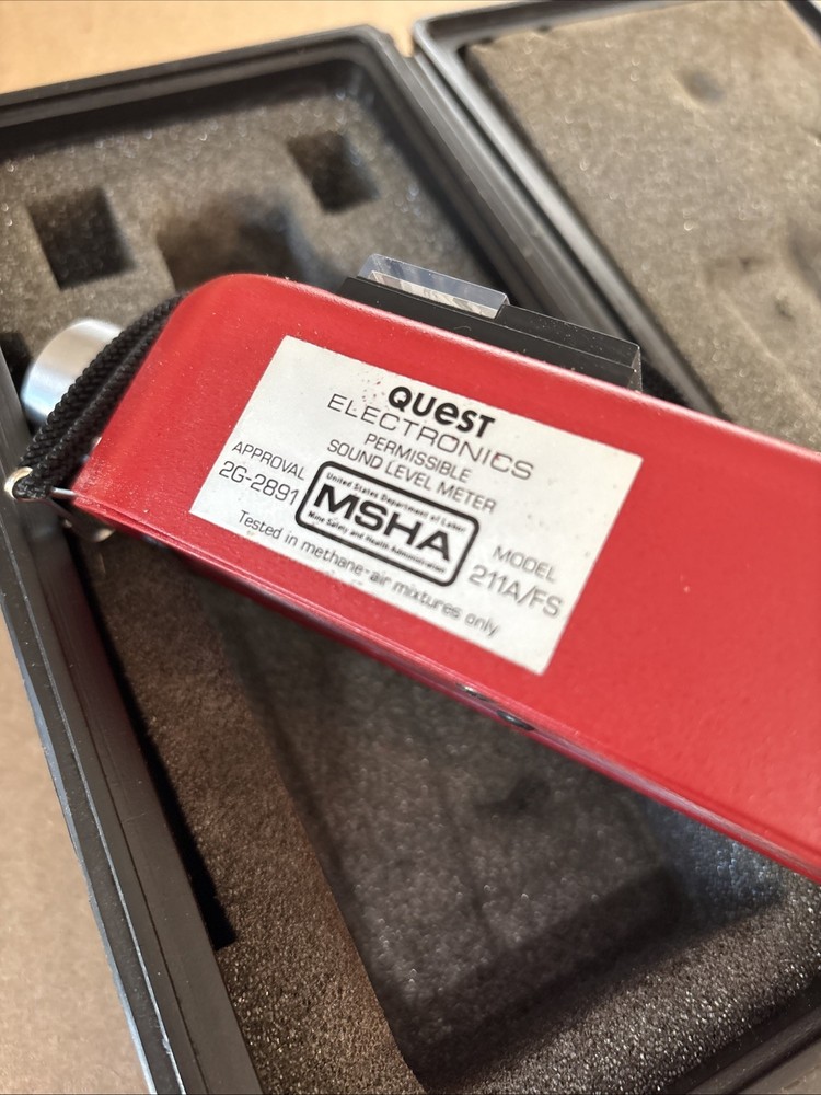 Quest Electronics Model 211A-FS Sound Level Meter Untested Looks Good!