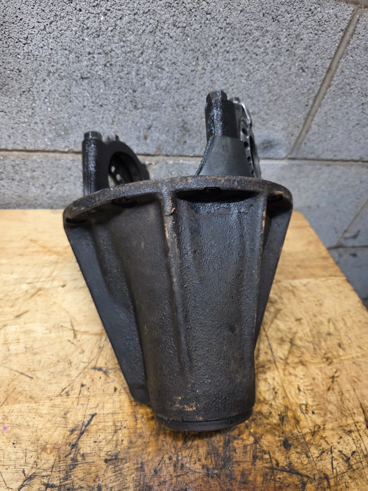 ✅️95-04 Tacoma 79-95 Toyota Pickup 7.5" Axle Carrier Housing differential Previa