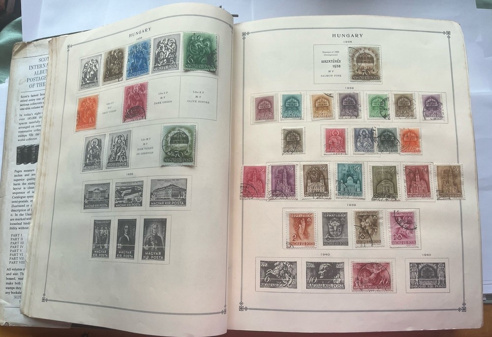 Scott International Album 1870s-1990s Thousands Of Stamps From Around The World