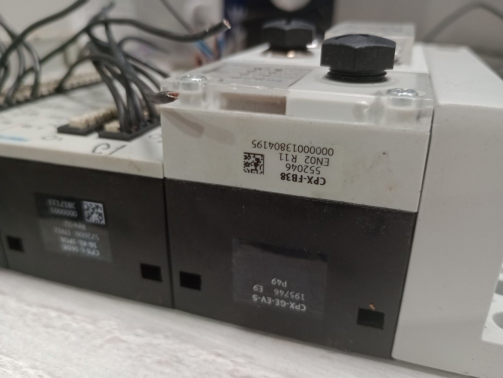 Festo pneumatic controller
