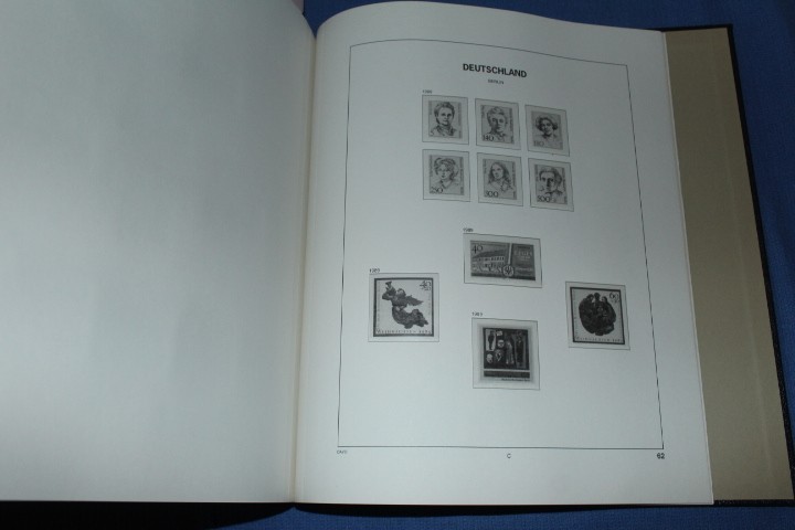 BUND Germany + Berlin DAVO Hingeless binder dustcase BlueLakeStamps Most Useful