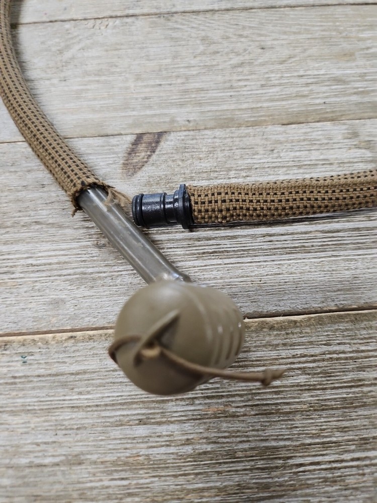 USMC Camelback Hose Brown With Cap