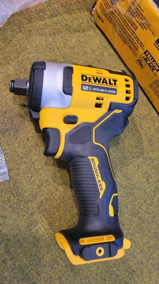 DEWALT XTREME 12-volt Max Variable Speed Brushless 1/2-in Drive Cordless Impact
