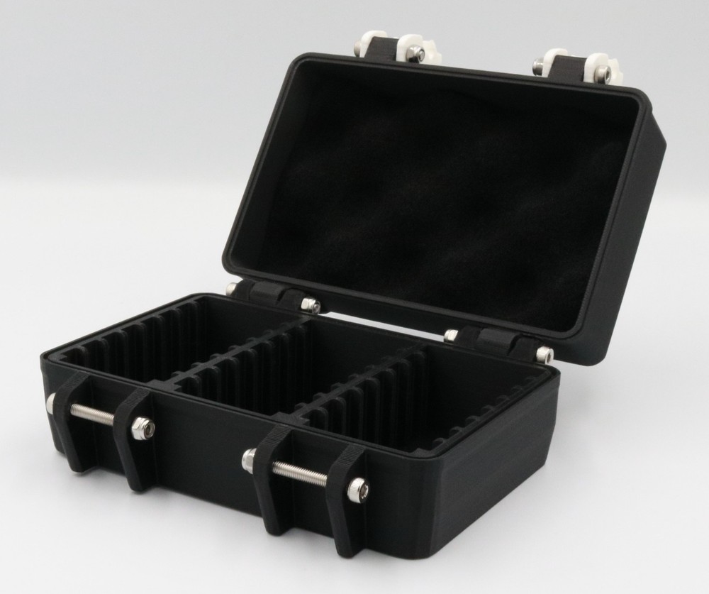 Playstation PS1 PS2 Compatible Memory Card Rugged Protective Carrying Case