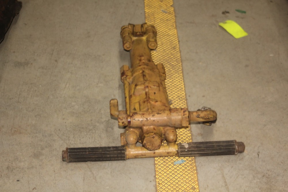 Pneumatic Pavement Breaker