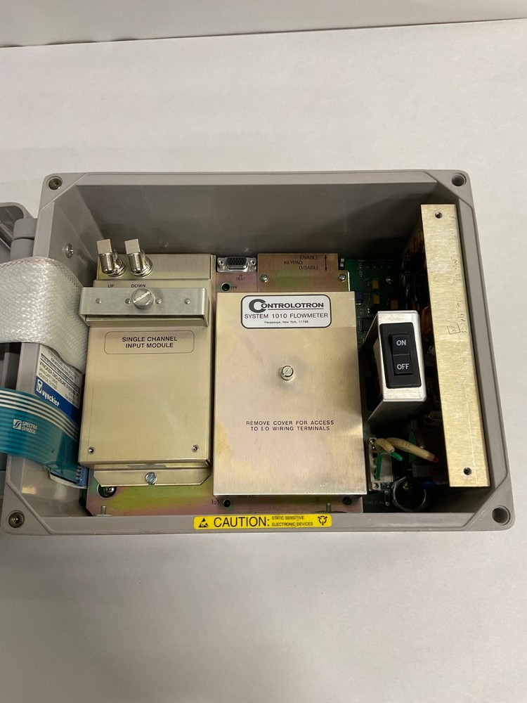Controlotron System 1010 Flowmeter 1010AN1 w/ Single Channel Input Module