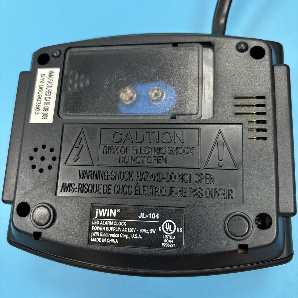 JL-104 jWin Compact design alarm clock LED display Tested