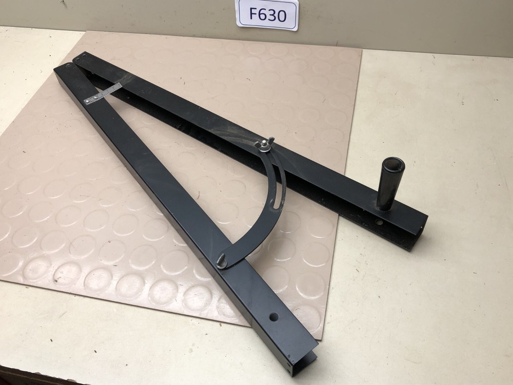 Table Saw Angle Cutting Jig for Creating Tapered Cuts