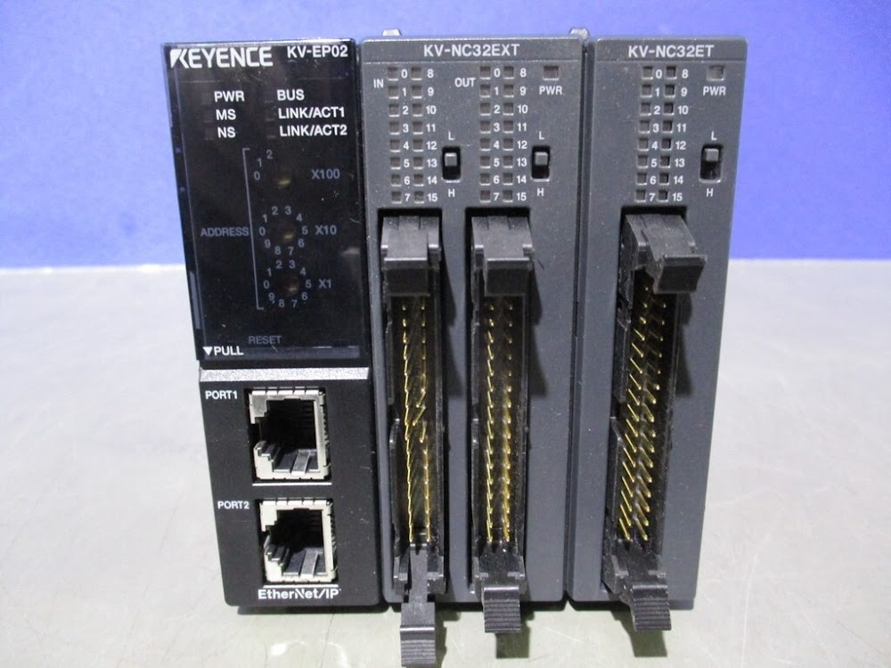 KEYENCE KV-EP02 KV-NC32EXT KV-NC32ET PLC Modules Set USED