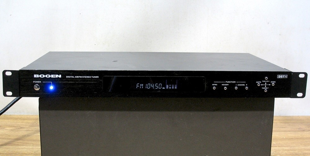 Bogen Digital AM/FM Stereo Tuner DST1