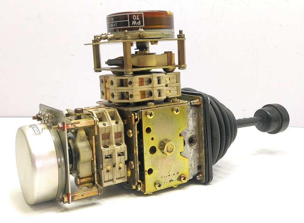 W. Gessmann D-7105 V64 +02zp Joystick Controller