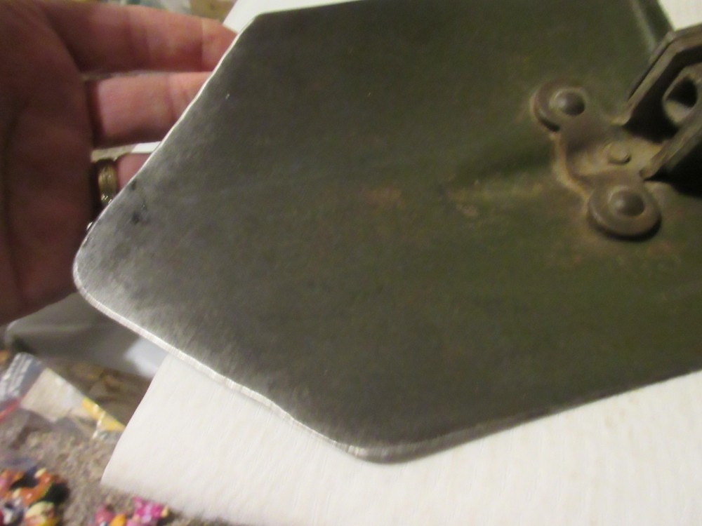 WWII US ARMY M1943 COMBAT FIELD FOLDING SHOVEL-DATED 1944, WOODS