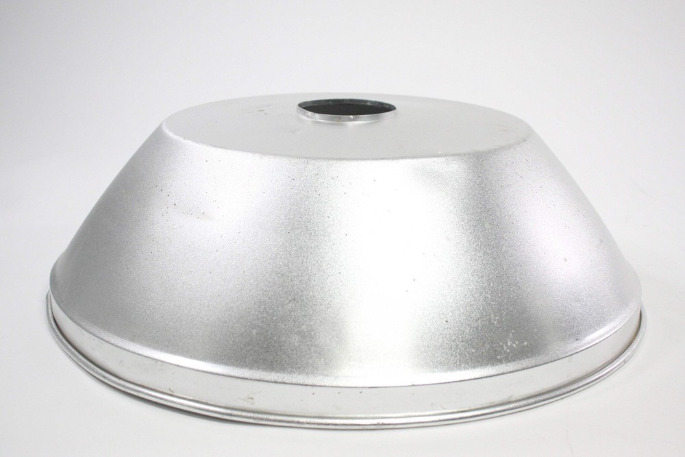 Paul C Buff 22in Beauty Dish