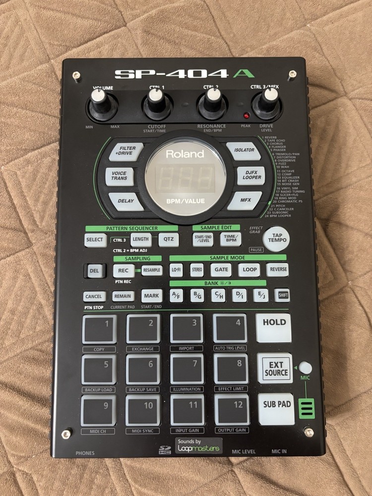 Roland SP404A
