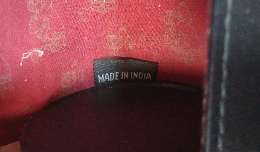 VTG TRAVEL COCKTAIL SHAKER SET WITH 4 SHOT GLASSES & LEATHER CARRYING CASE INDIA