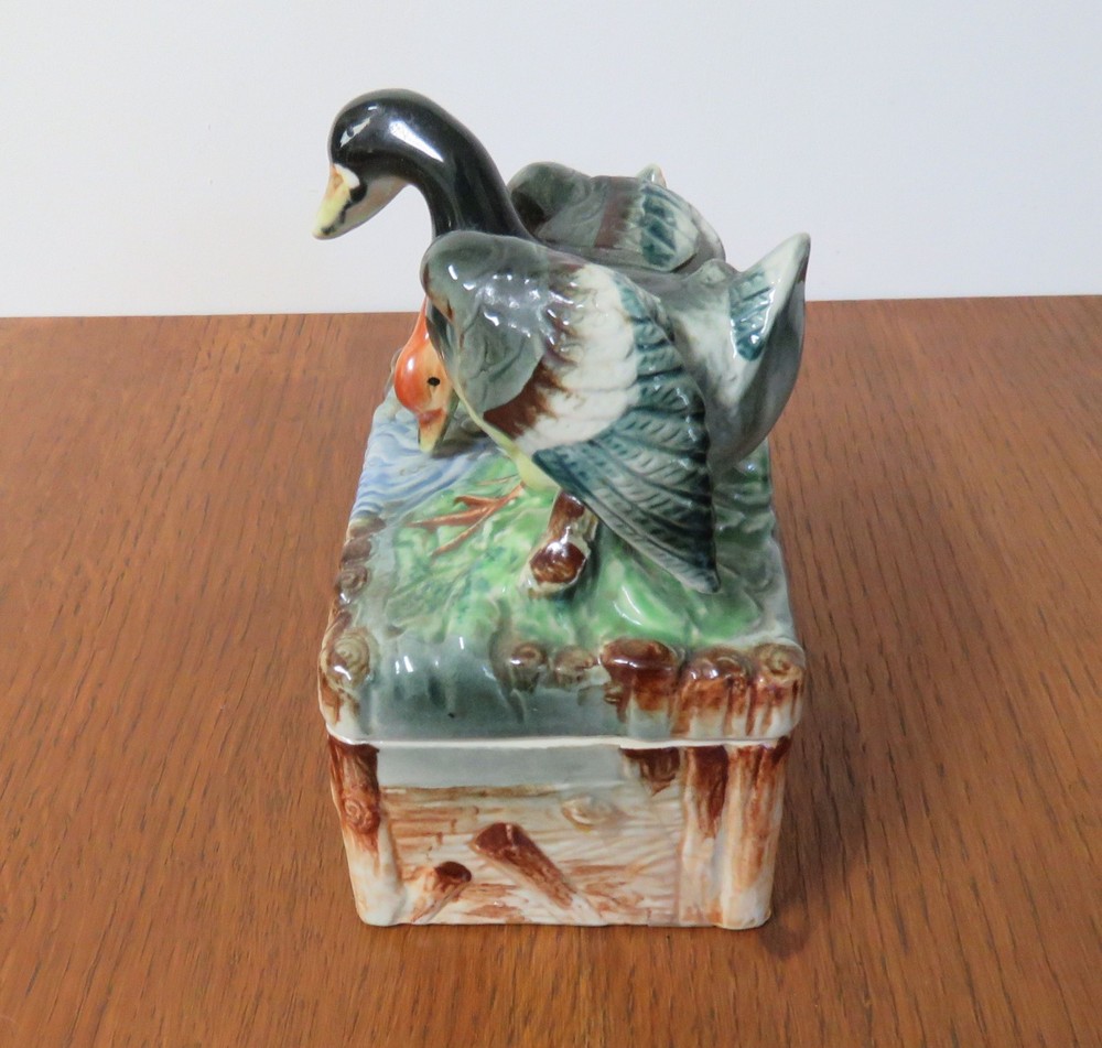Vintage Ceramic Ducks 3D Trinket Box
