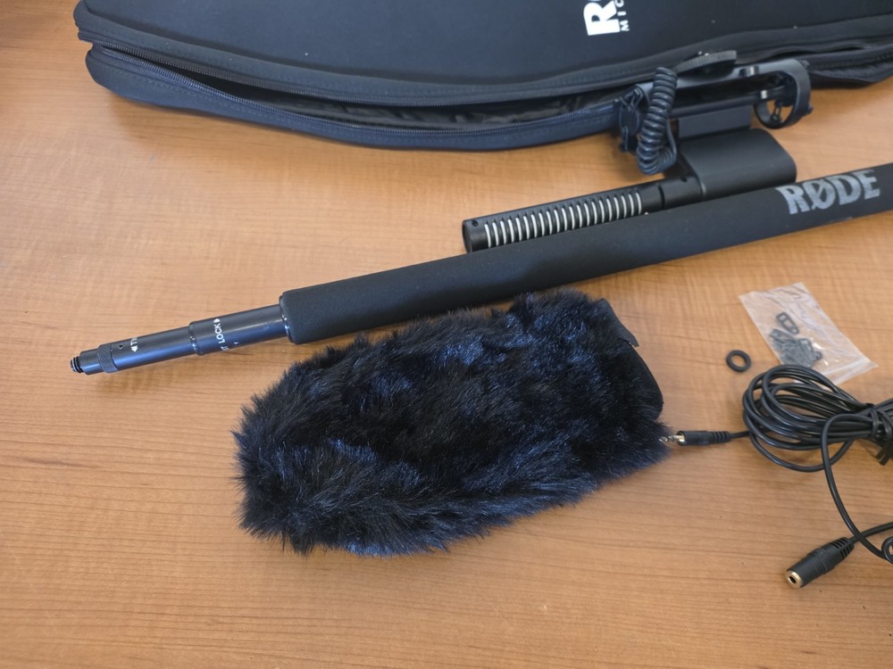 Rode VideoMic Directional Video Condenser Microphone w/accessories