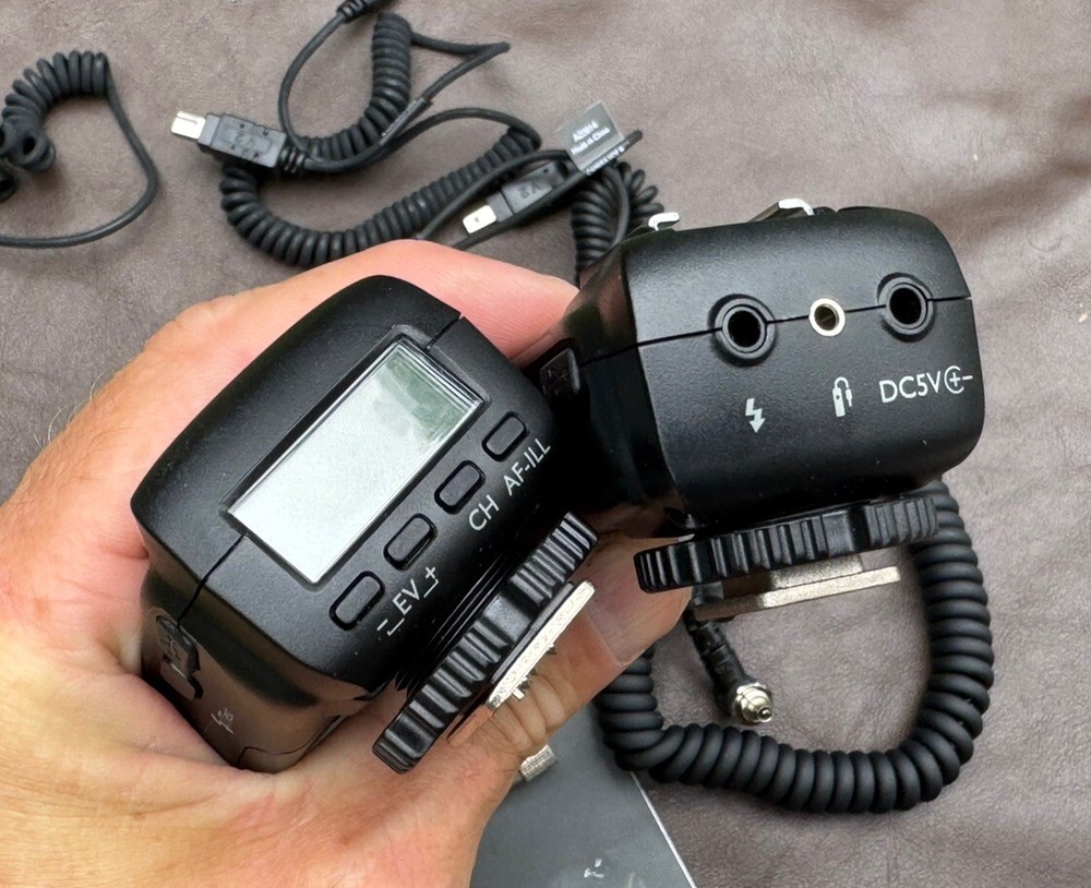 Vello TTL Trigger Captain For Strobes Flash Nikon Complete