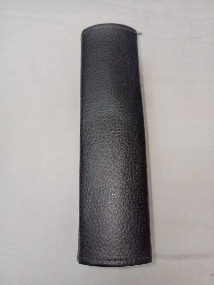 Kennith Cole Glasses Black Case Hard Magnetic Hard Shell