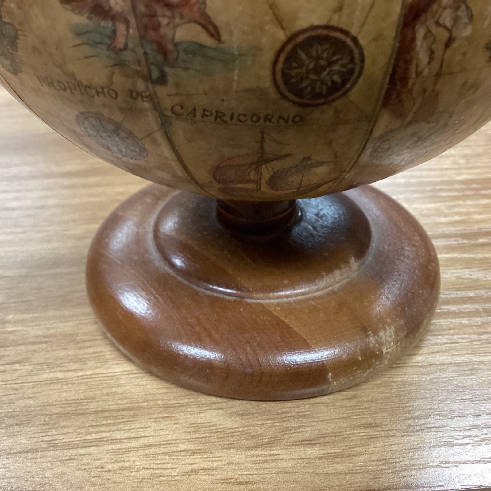 Vintage Wooden Earth Globe Pencil Pen Holder 4.5" Tall Desk Accessory